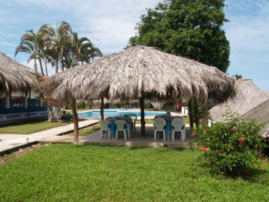 Hotel Maribu Caribe Puerto Limon Exterior foto